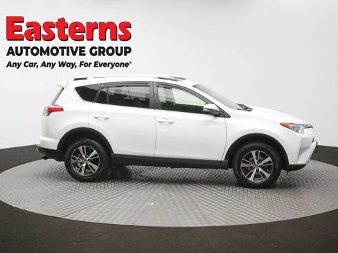 Used 2018 Toyota RAV4 XLE AWD/4WD image 48