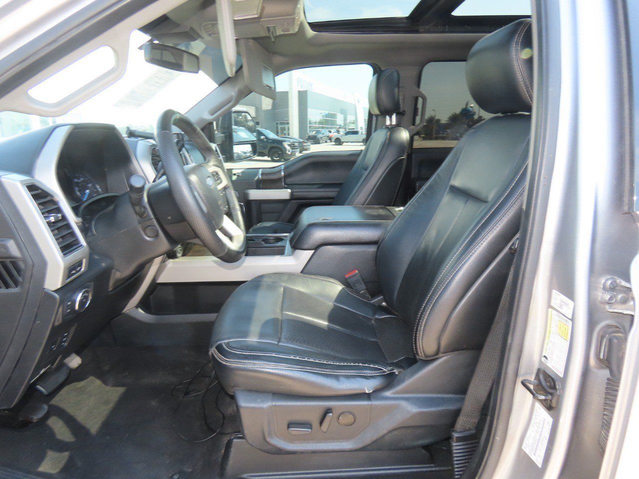 Used 2020 Ford F250 Lariat AWD/4WD image 26