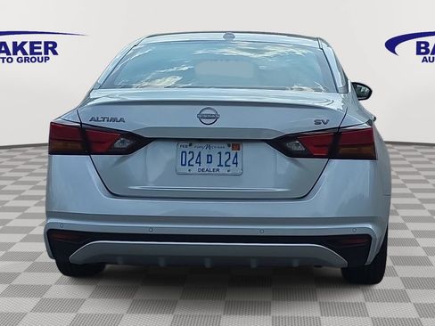 Used 2024 Nissan Altima 2.5 SV FWD image 6