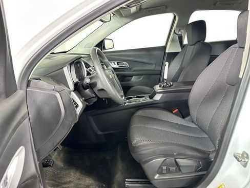 Used 2017 Chevrolet Equinox LS image 11