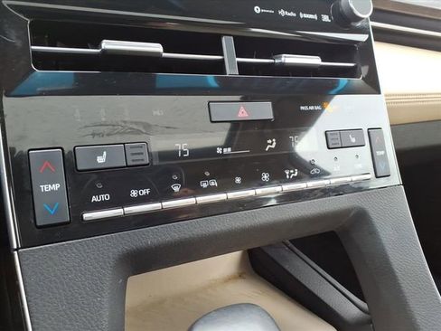 Certified 2021 Toyota Avalon XLE w/ Moonroof Package image 21