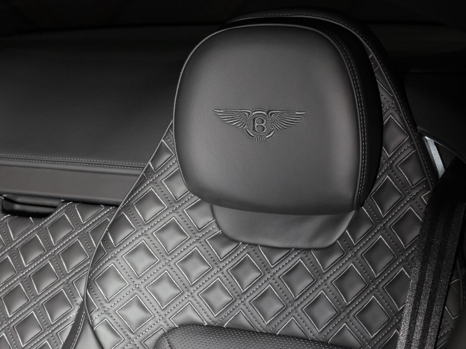 Used 2020 Bentley Continental GT AWD/4WD image 24