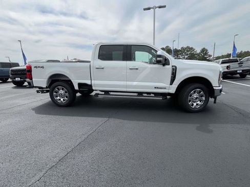 New 2026 Ford F250 Lariat AWD/4WD image 2