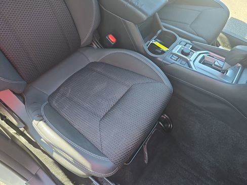 Used 2020 Subaru Forester Premium AWD/4WD image 10