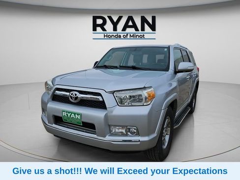 Used 2011 Toyota 4Runner SR5 w/ Premium Pkg w/Leather image 3