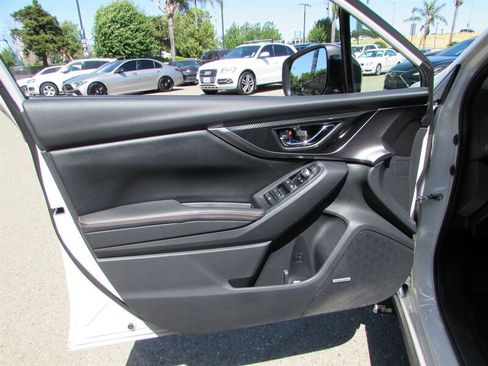 Used 2018 Subaru Crosstrek 2.0i Limited AWD/4WD image 10