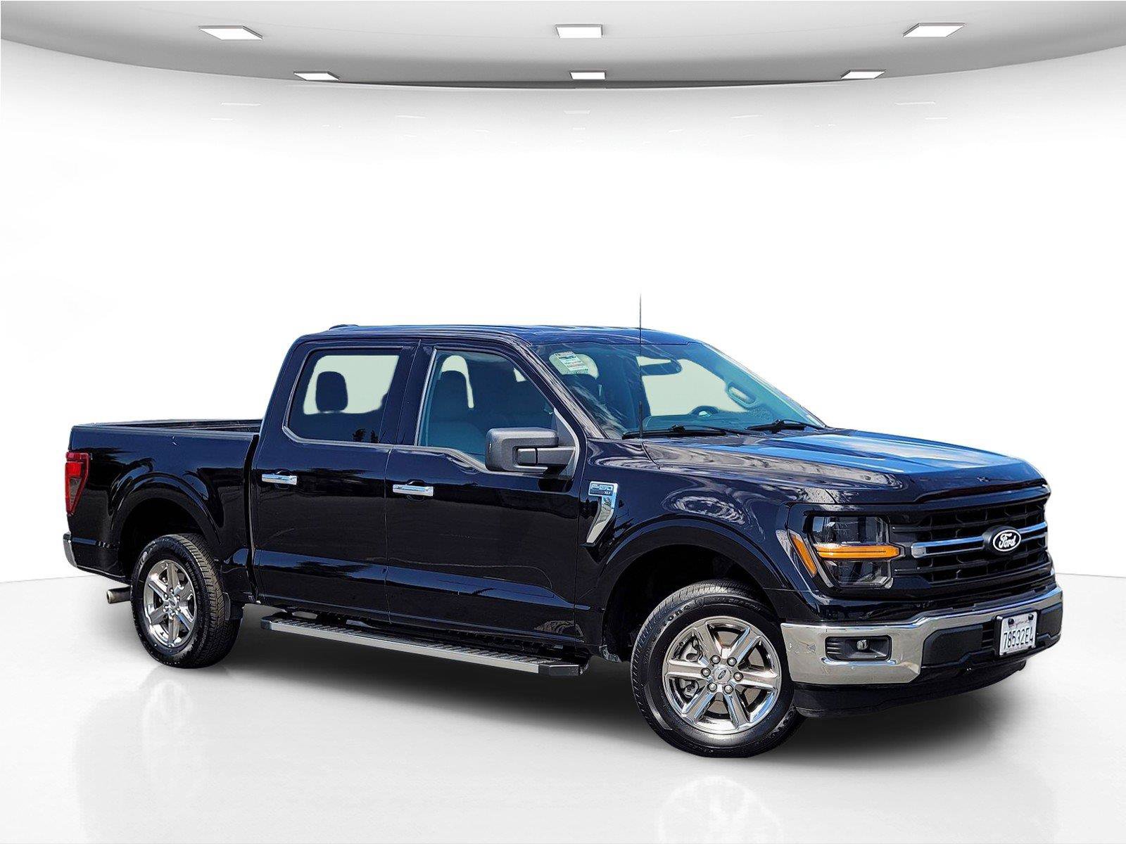 Used 2025 Ford F150 XLT w/ Equipment Group 301A Standard RWD image 2