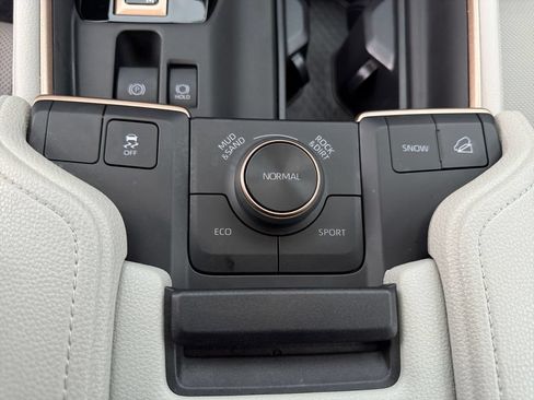 Used 2026 Toyota Grand Highlander AWD Hybrid image 19
