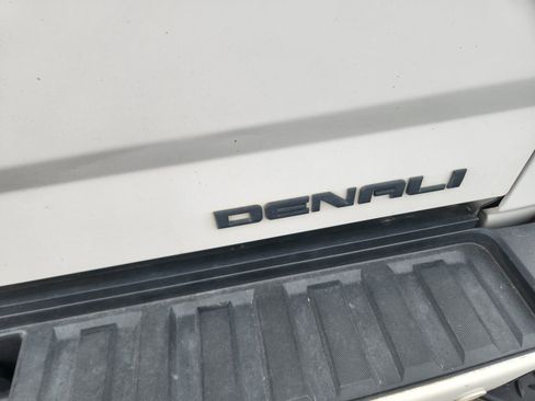 Used 2019 GMC Sierra 3500 Denali w/ Duramax Plus Package image 10