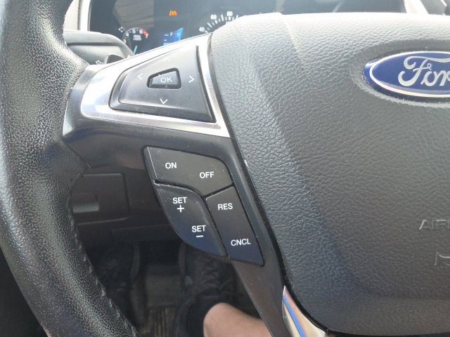 Certified 2017 Ford Edge SEL w/ Equipment Group 201A FWD image 16