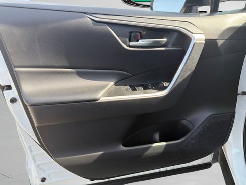 Used 2024 Toyota RAV4 XLE FWD image 17