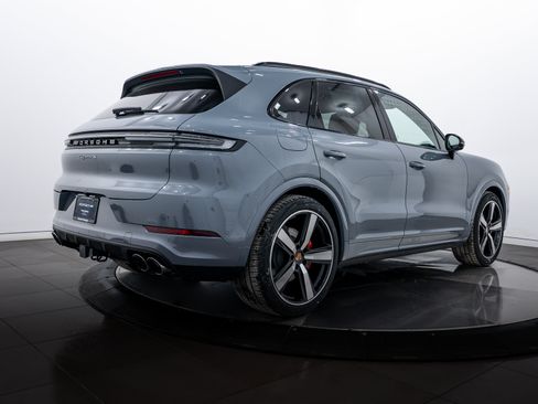 New 2026 Porsche Cayenne S AWD/4WD image 7