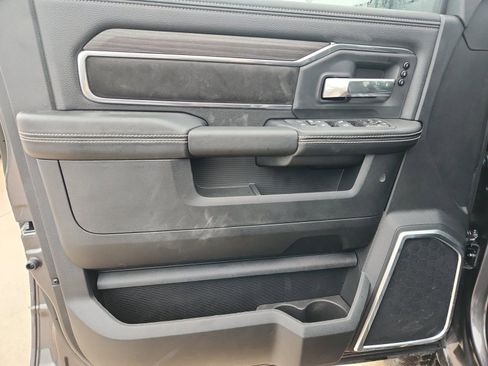 Used 2026 RAM 2500 Laramie w/ Night Edition AWD/4WD image 19