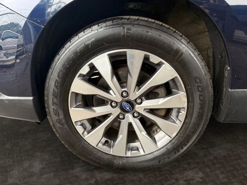 Used 2018 Subaru Outback 3.6R Touring AWD/4WD image 37