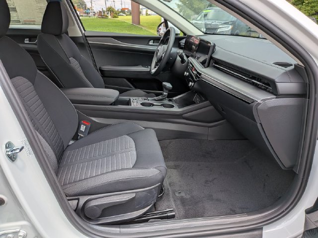 New 2026 Kia K5 LXS FWD image 25