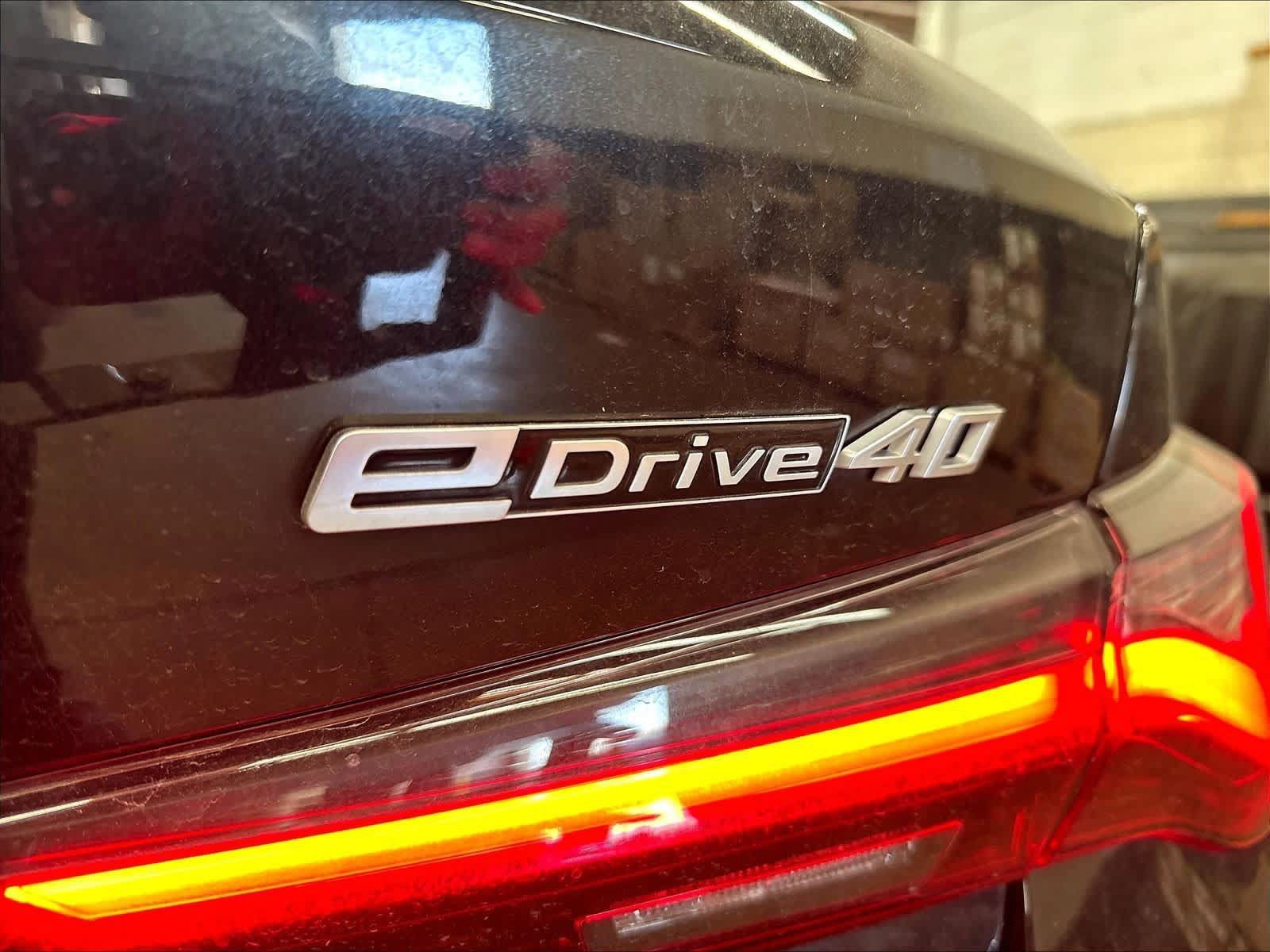 Used 2023 BMW i4 eDrive40 w/ Premium Package RWD image 11