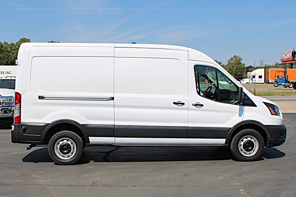 Used 2024 Ford Transit 250 148 Medium Roof RWD image 7
