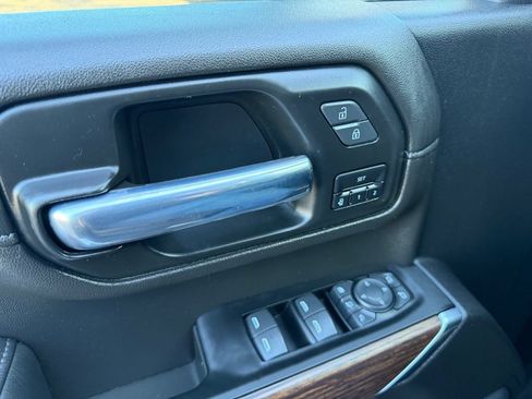 Used 2022 Chevrolet Silverado 3500 High Country w/ Z71 Off-Road Package AWD/4WD image 32