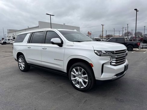 Used 2022 Chevrolet Suburban High Country image 6