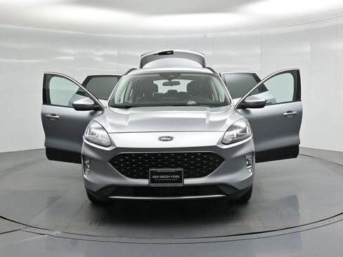 Certified 2022 Ford Escape SEL w/ Technology Package image 31