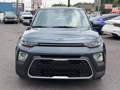 Used 2020 Kia Soul LX FWD image 2