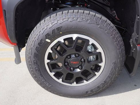 New 2025 Toyota Tacoma TRD Off-Road image 13