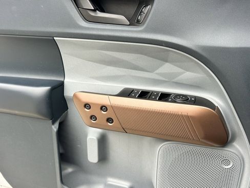 Used 2023 Ford Maverick Lariat w/ Equipment Group 500A Standard image 9