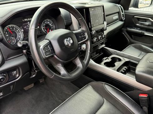 Used 2024 RAM 1500 Laramie AWD/4WD image 16
