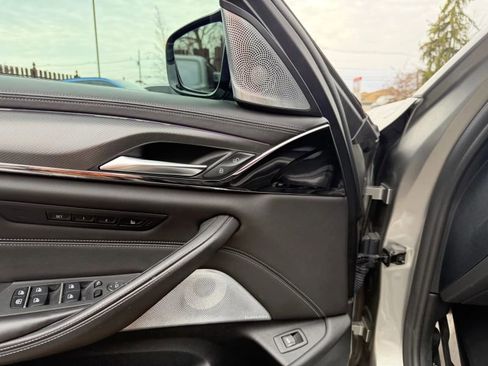 Used 2018 BMW M5 w/ Executive Package image 41