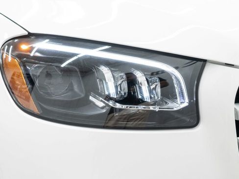 Used 2025 Mercedes-Benz GLS 450 4MATIC image 43