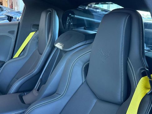 New 2026 Chevrolet Corvette Stingray Coupe w/ Z51 Performance Package RWD image 9