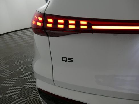 New 2025 Audi Q5 Premium Plus image 31