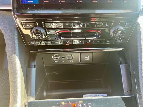 Used 2025 Jeep Grand Cherokee Limited w/ Black Appearance Package AWD/4WD image 15