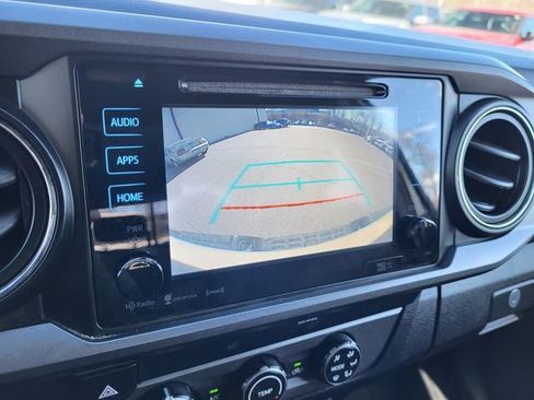 Used 2019 Toyota Tacoma TRD Off-Road image 21