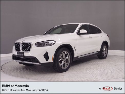 Certified 2023 BMW X4 xDrive30i w/ Convenience Package image 1