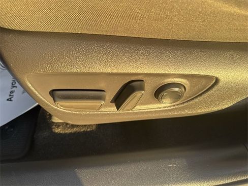 Used 2019 Toyota RAV4 XLE image 27