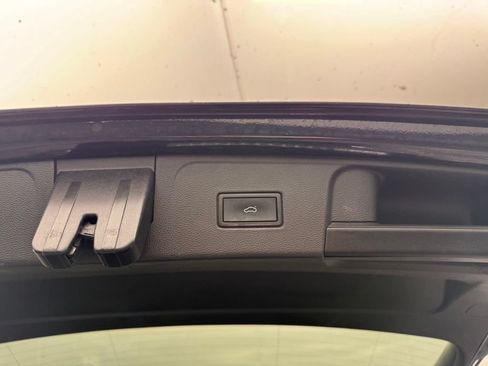Used 2021 Volkswagen Atlas SEL Premium AWD/4WD image 80