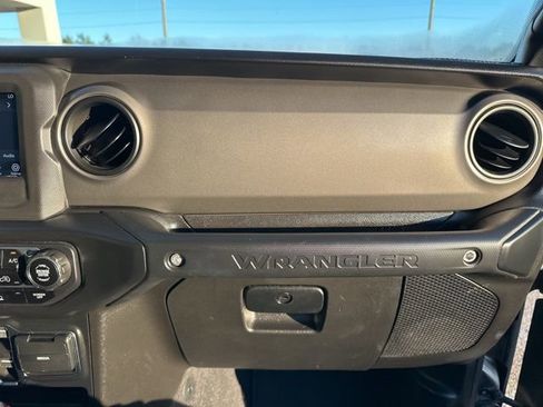 Certified 2021 Jeep Wrangler Unlimited Sport S image 43