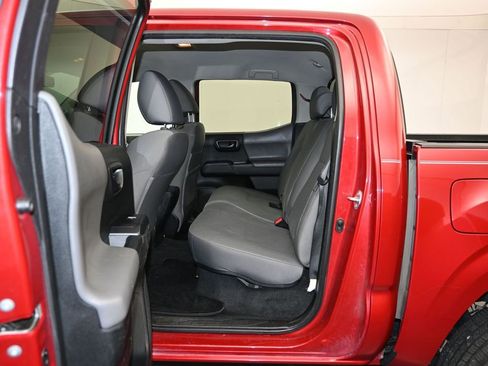 Used 2021 Toyota Tacoma SR w/ SR Convenience Package image 22