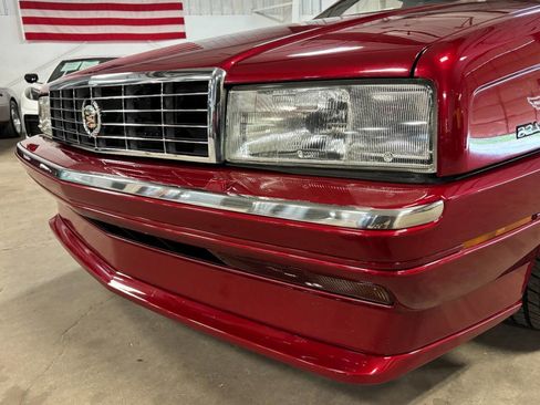 Used 1993 Cadillac Allante FWD image 15