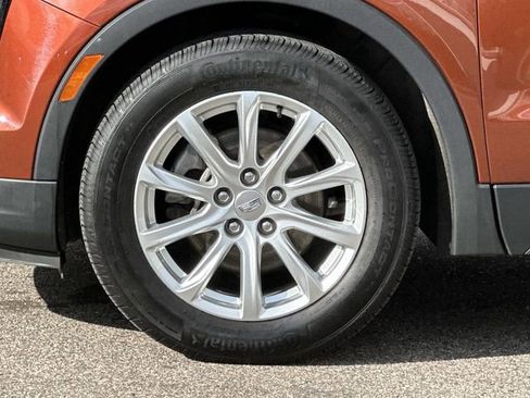 Used 2019 Cadillac XT4 Luxury w/ Cold Weather Package AWD/4WD image 8
