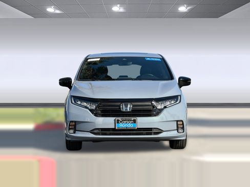 Certified 2023 Honda Odyssey Sport image 5