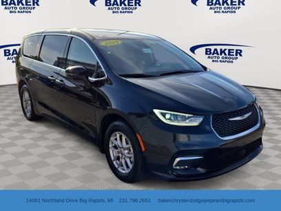 Used 2024 Chrysler Pacifica Touring-L