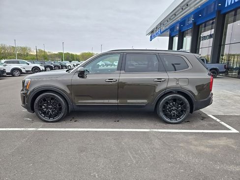 Used 2021 Kia Telluride SX w/ SX Prestige Package AWD/4WD image 2