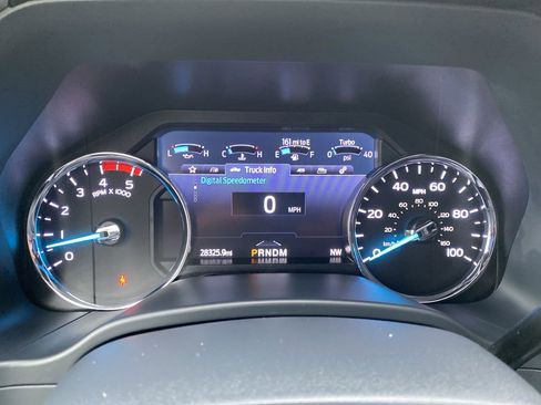 Certified 2022 Ford F350 Lariat w/ Tremor Off-Road Package image 23