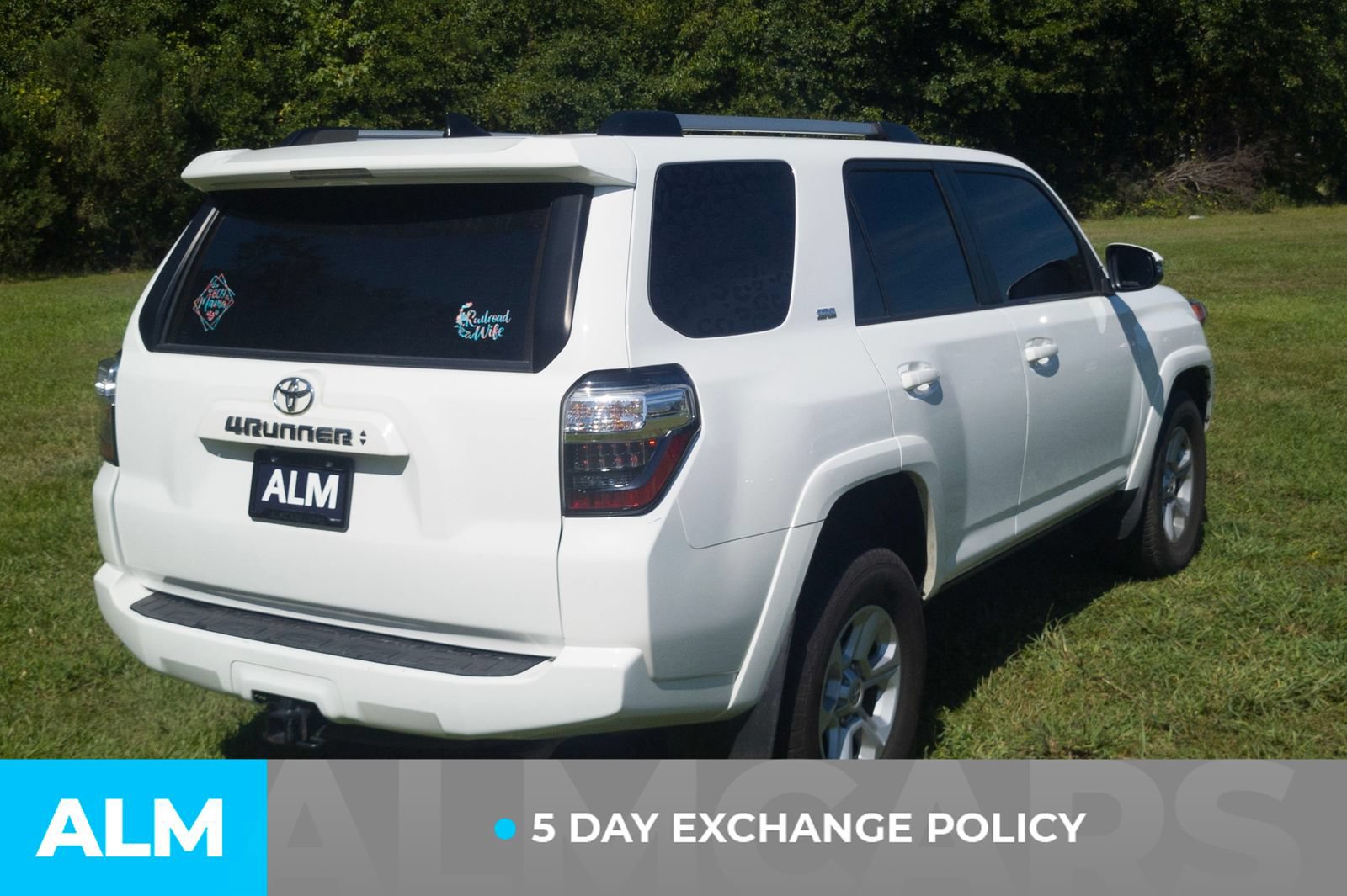 Used 2023 Toyota 4Runner SR5 Premium w/ Moonroof Package RWD image 3