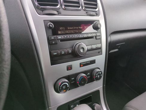 Used 2009 GMC Acadia SLE image 26