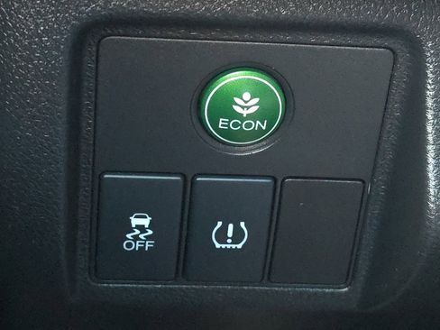 Used 2016 Honda HR-V LX image 35