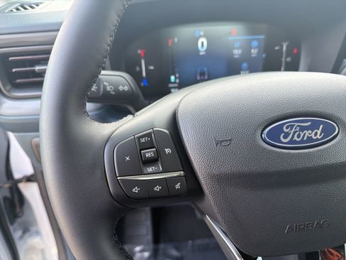 Certified 2025 Ford Maverick XLT w/ XLT Luxury Package image 24