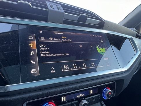 Used 2023 Audi Q3 2.0T Premium w/ Convenience Package image 12